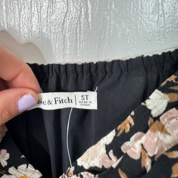 Abercrombie nwt brown floral smocked flutter sleeve dress w pockets - Picture 3 of 8